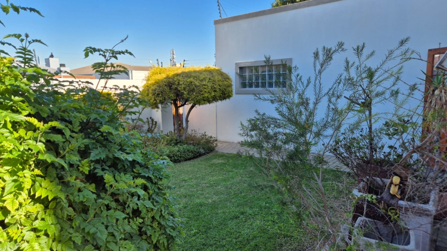 To Let 3 Bedroom Property for Rent in Parklands North Western Cape